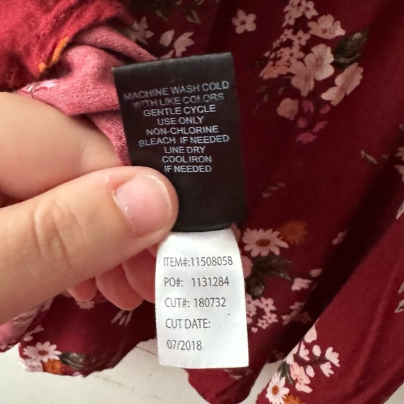 Torrid | Emma Babydoll Burgundy Floral Button-Front Tunic - Picture 12 of 12